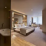 Portobay Teatro Hotel
