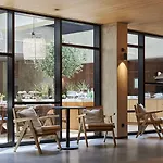 Portobay Teatro 4*