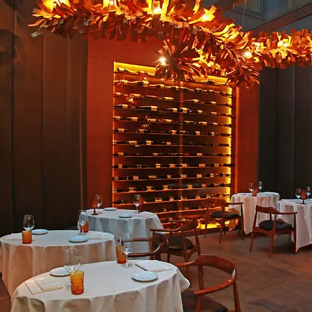 Portobay Teatro 4*