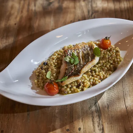 Hotel Portobay Teatro 4*