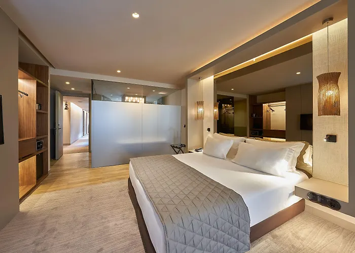 Portobay Teatro 4* פורטו