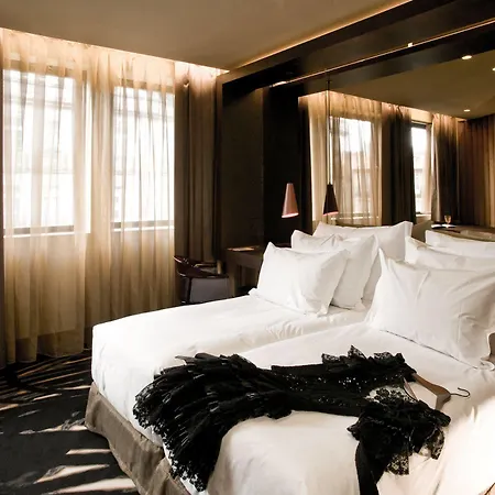 Portobay Teatro Hotel 4*
